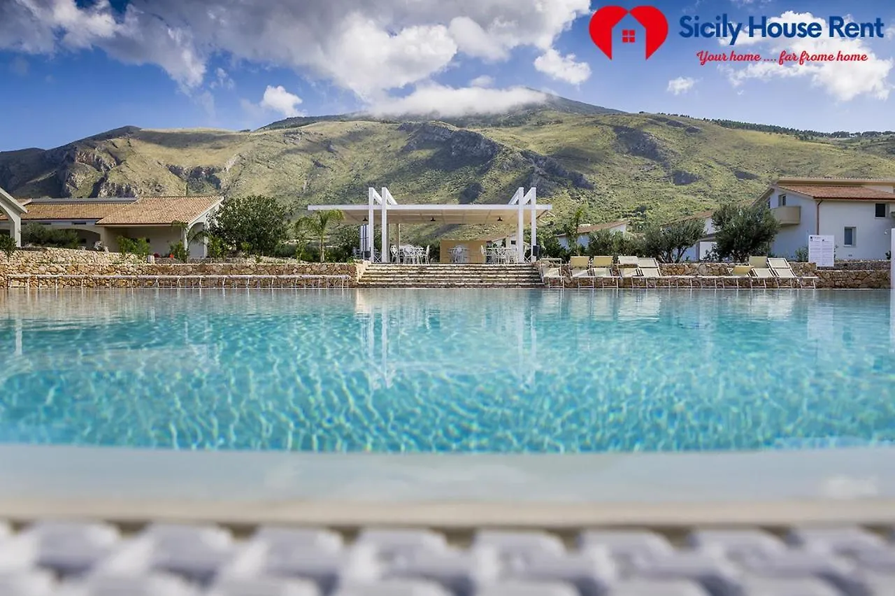 Apartment Borgo Aranci - Appartamento In Villa Rosa - 16B Castellammare del Golfo Italy