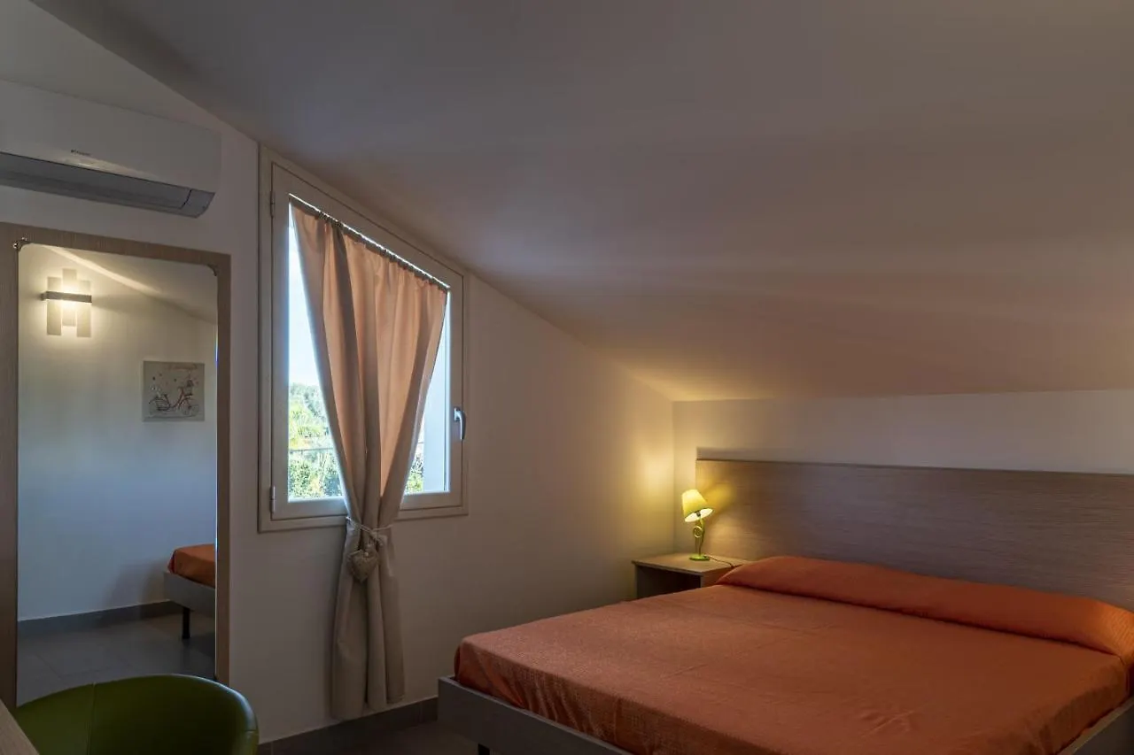 Borgo Aranci - Appartamento In Villa Rosa - 16B Castellammare del Golfo Italy