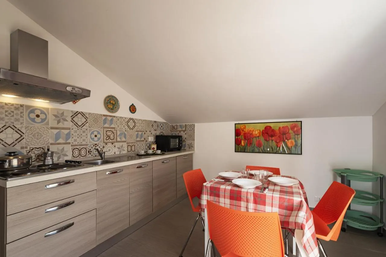 Borgo Aranci - Appartamento In Villa Rosa - 16B Castellammare del Golfo 0*,  Olaszország
