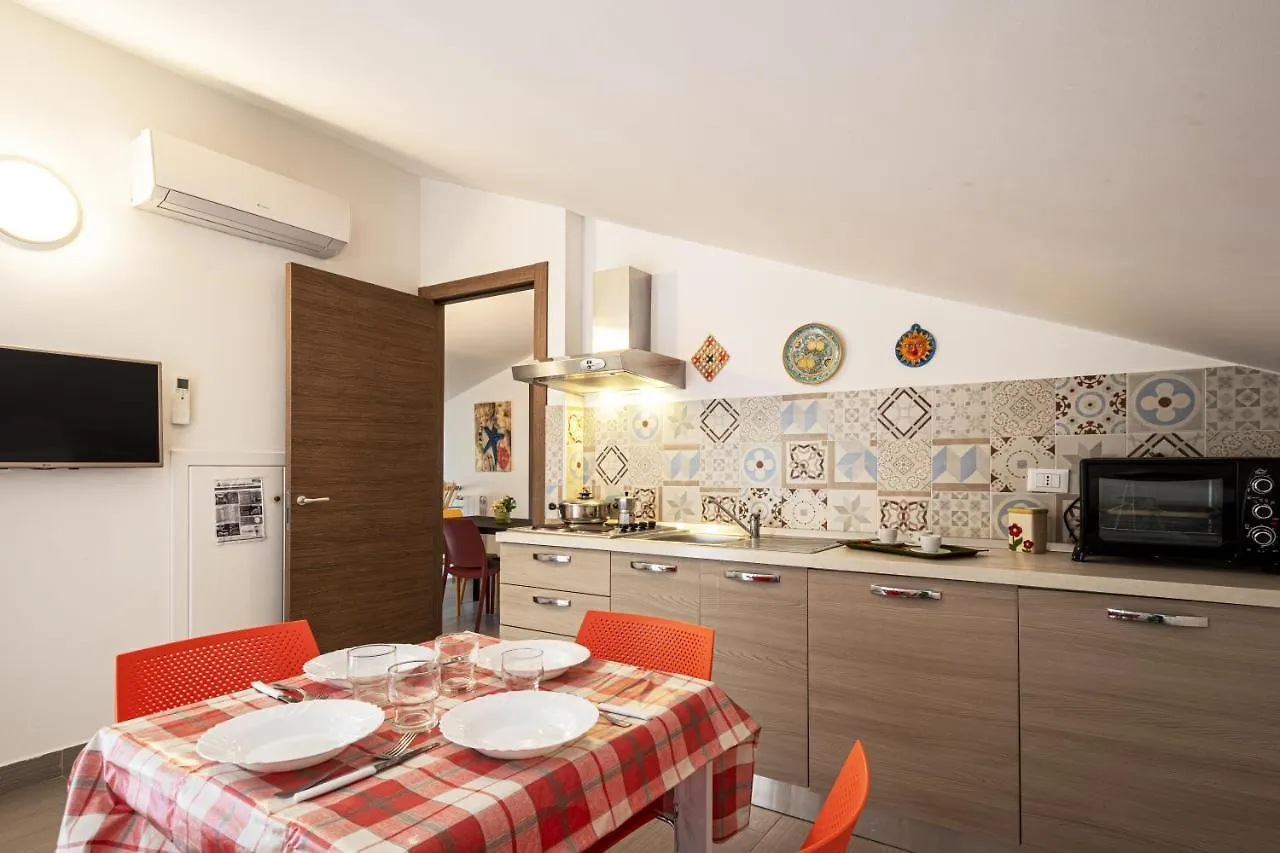 Borgo Aranci - Appartamento In Villa Rosa - 16B Castellammare del Golfo 0*,
