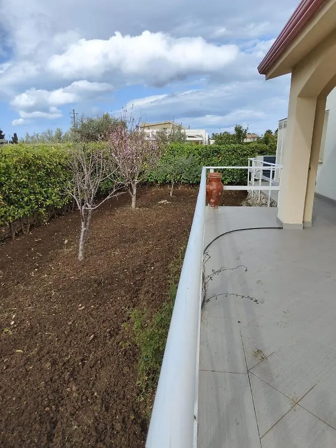 Borgo Aranci - Appartamento In Villa Rosa - 16B Castellammare del Golfo 0*,  Italy