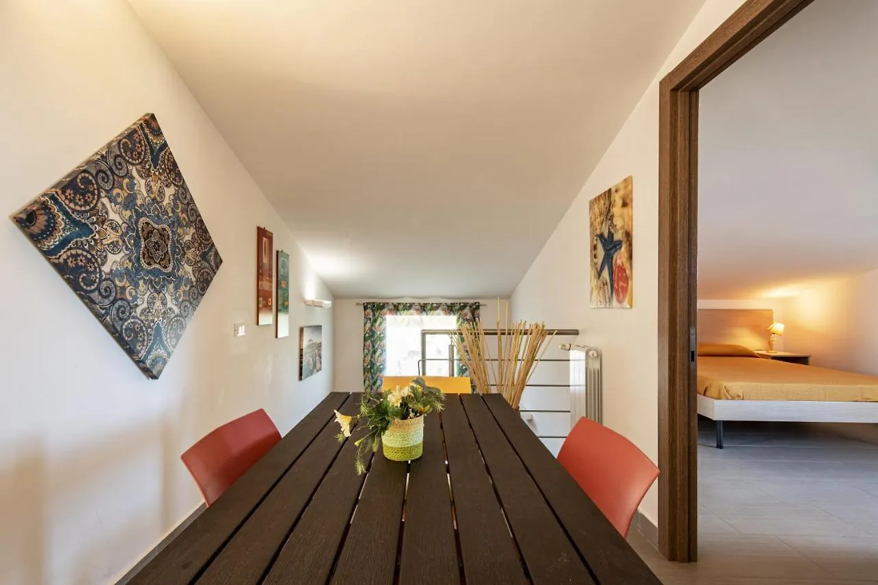 Borgo Aranci - Appartamento In Villa Rosa - 16B Castellammare del Golfo Apartment